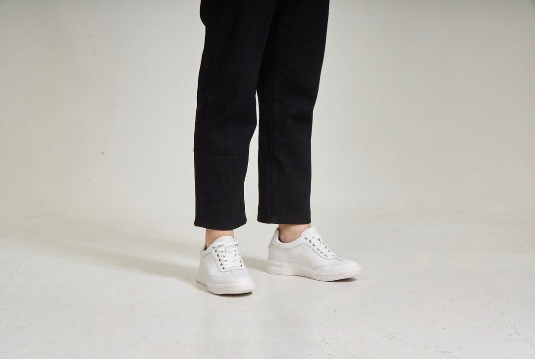 รองเท้าผ้าใบ